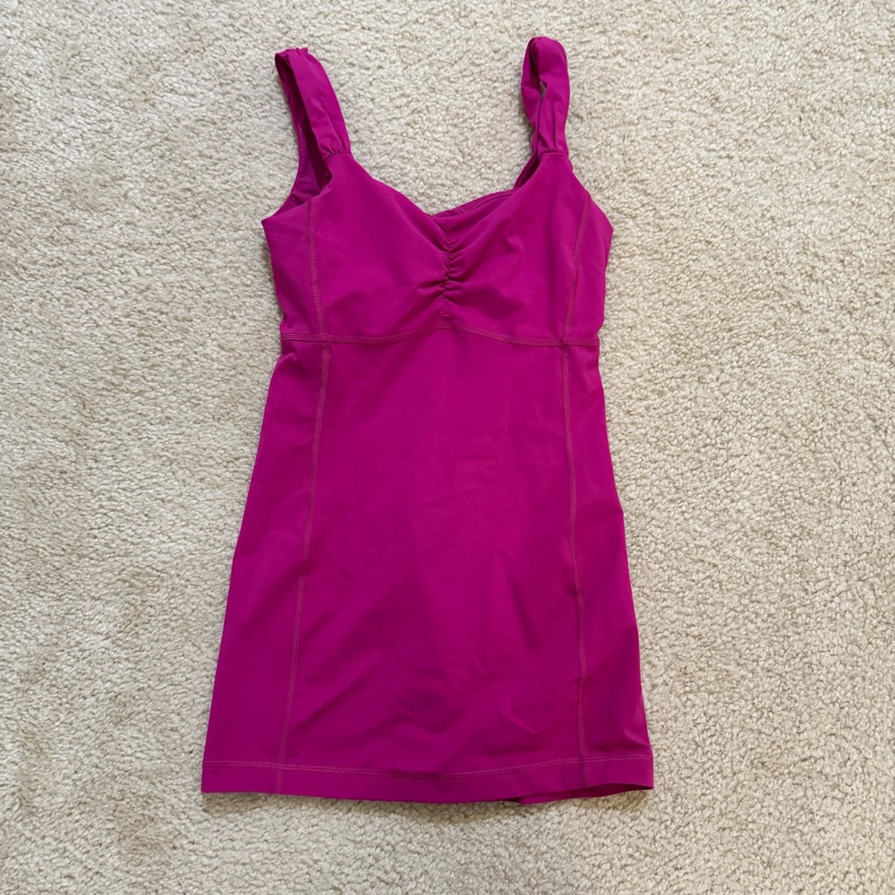 Lululemon Aria Tank II – Raspberry, Size 4